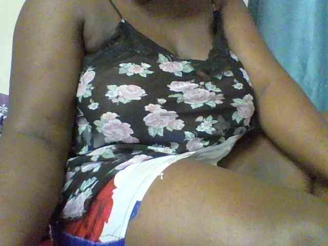 Sexyboobys webcam