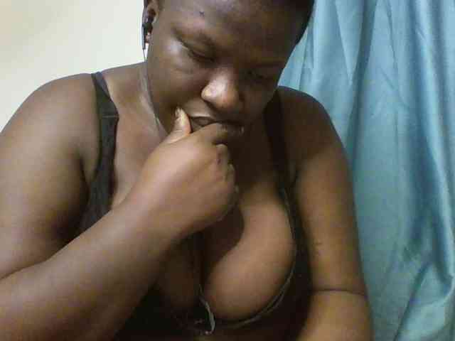 Sexyboobys webcam