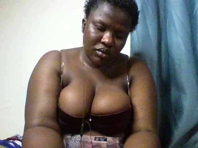 Sexyboobys webcam