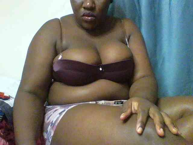 Sexyboobys webcam