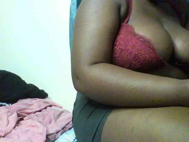 Sexyboobys webcam