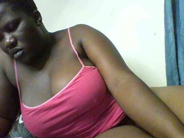 Sexyboobys webcam