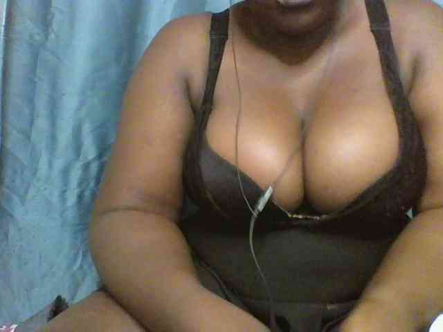 Sexyboobys webcam