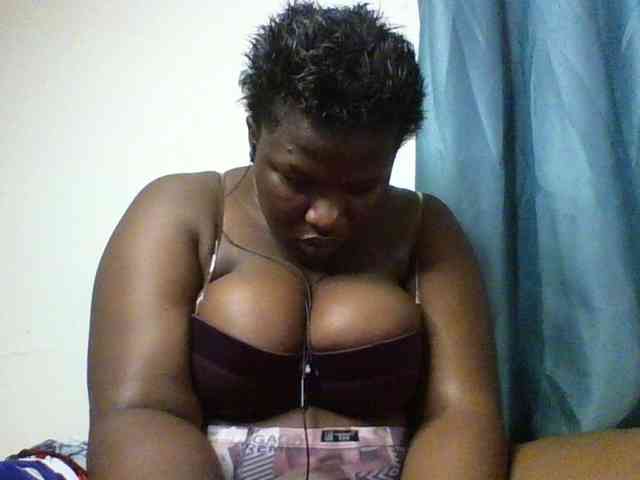 Sexyboobys webcam