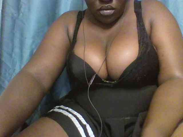 Sexyboobys webcam