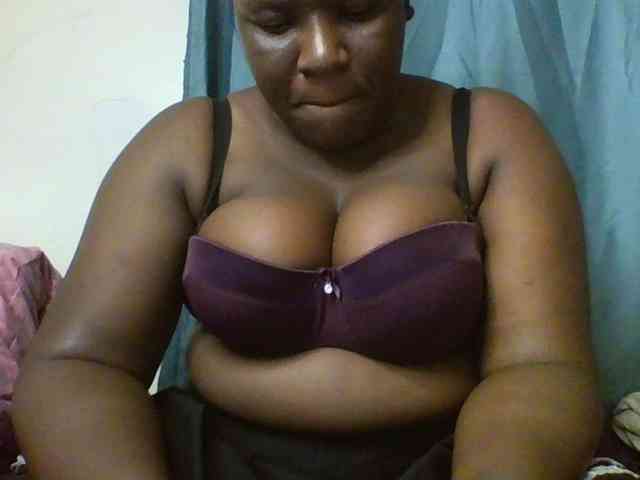 Sexyboobys webcam