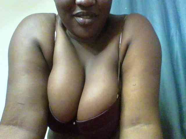 Sexyboobys webcam