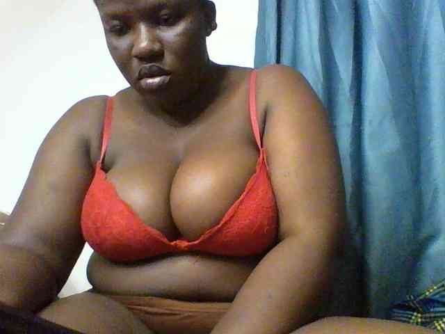 Sexyboobys webcam