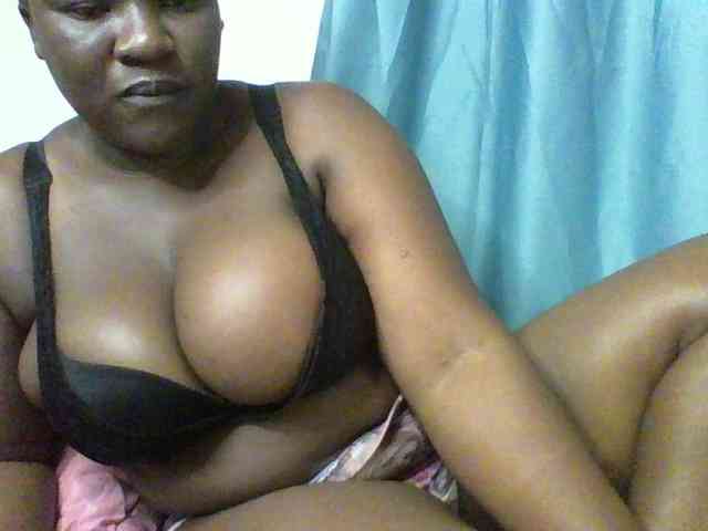 Sexyboobys webcam