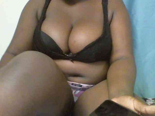 Sexyboobys webcam