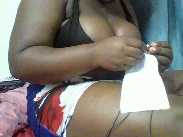 Sexyboobys webcam