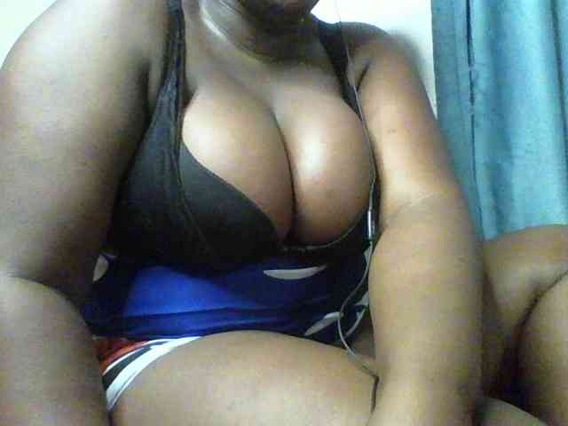Sexyboobys webcam
