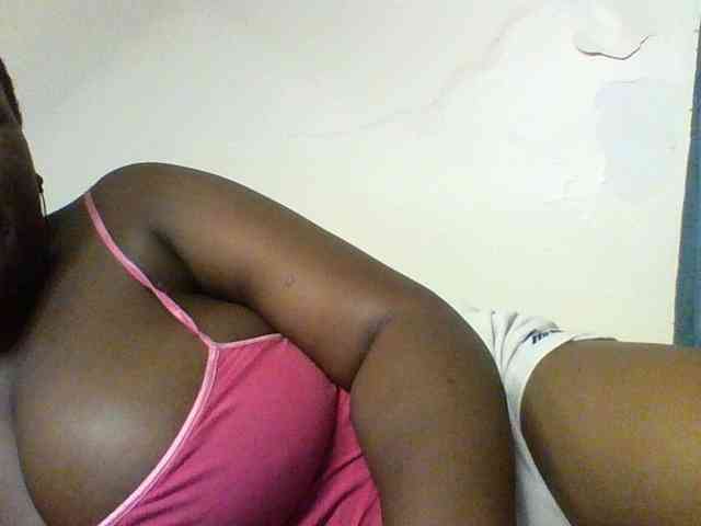 Sexyboobys webcam