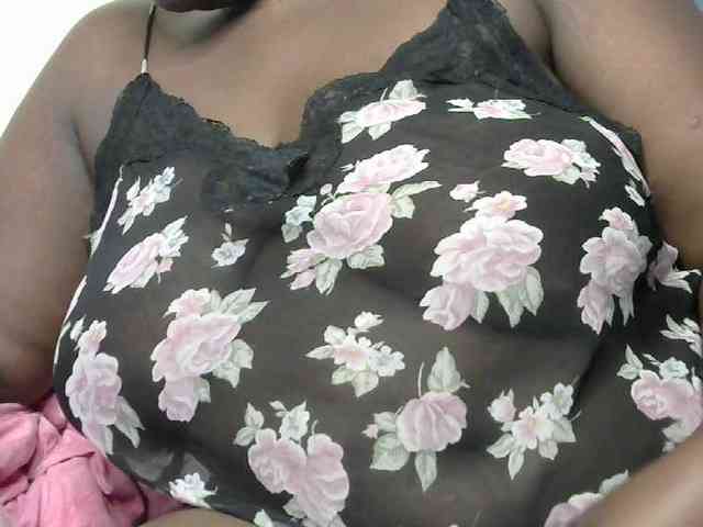 Sexyboobys webcam