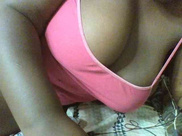 Sexyboobys webcam