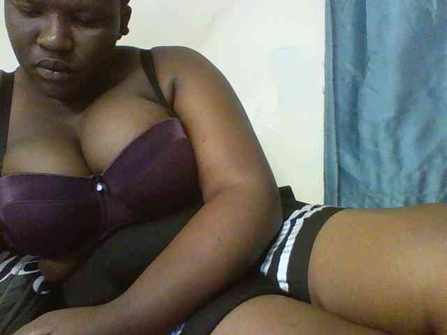 Sexyboobys webcam