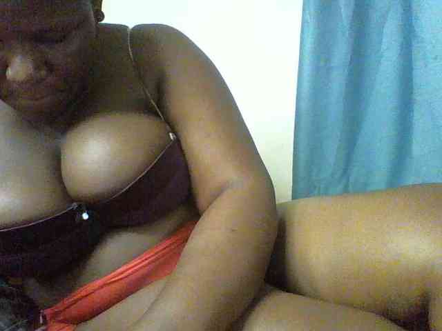 Sexyboobys webcam