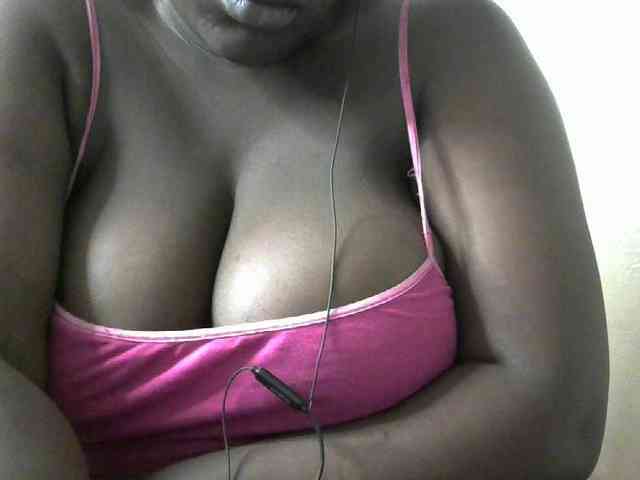 Sexyboobys webcam