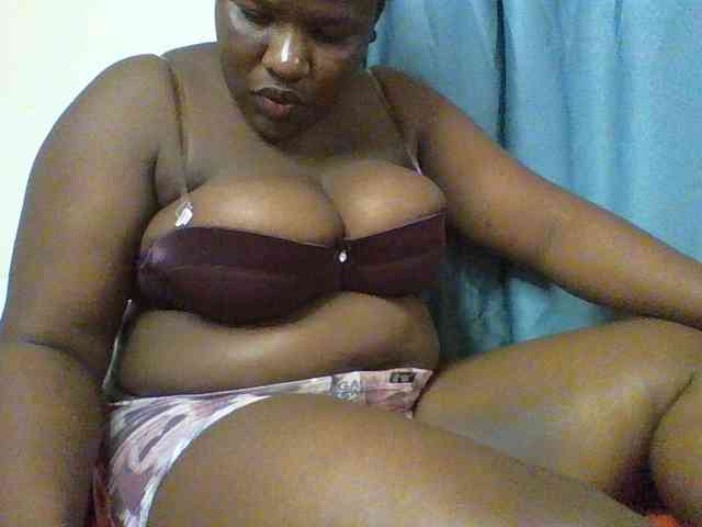 Sexyboobys webcam