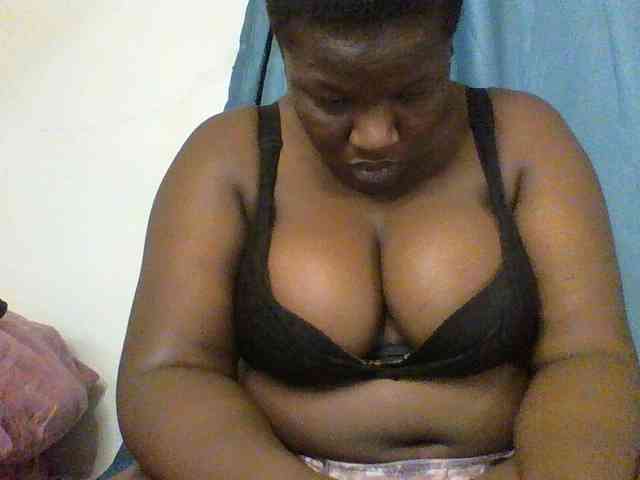 Sexyboobys webcam
