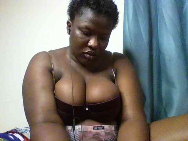 Sexyboobys webcam