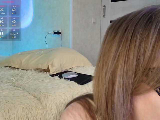 Rosea's BongaCams show and profile