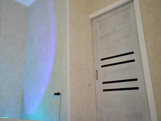 Rosea's BongaCams show and profile