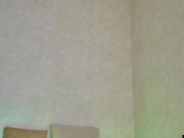 Rosea's BongaCams show and profile