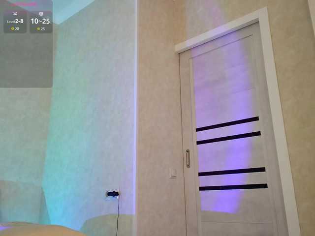 Rosea's BongaCams show and profile