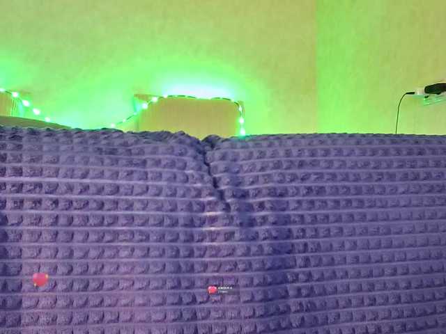 Rosea's BongaCams show and profile