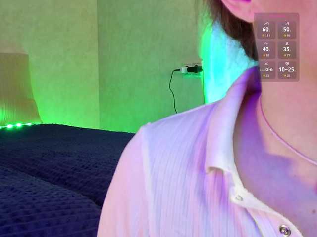 Rosea's BongaCams show and profile