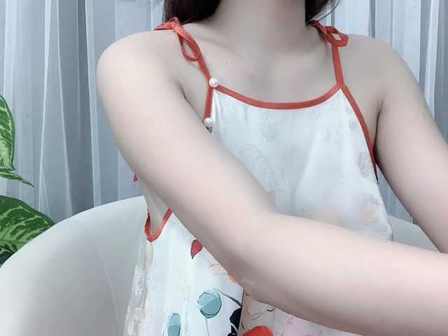 MieChan's BongaCams show and profile