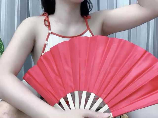 MieChan's BongaCams show and profile