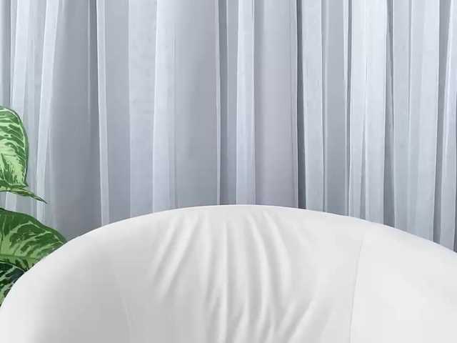 MieChan's BongaCams show and profile