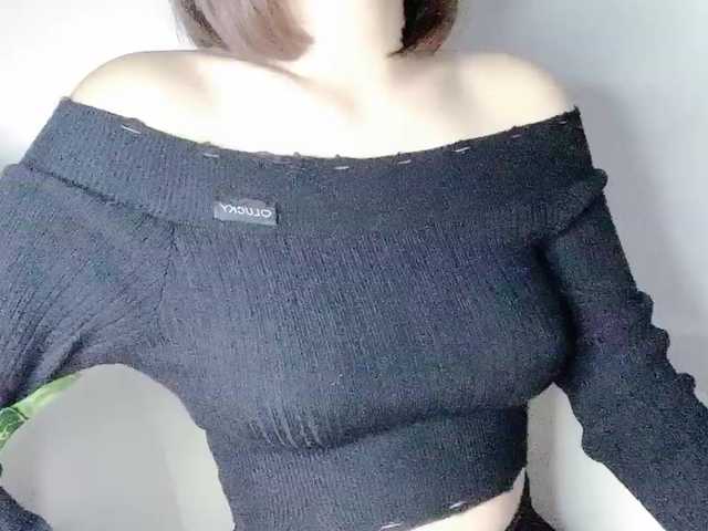 MieChan's BongaCams show and profile