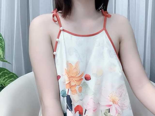 MieChan's BongaCams show and profile