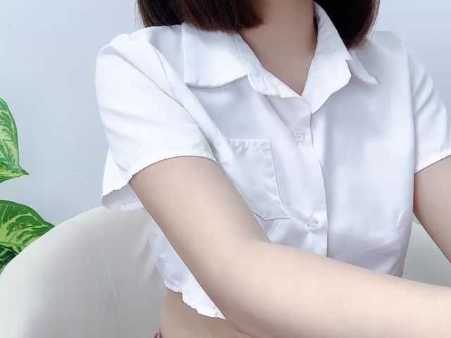 MieChan's BongaCams show and profile