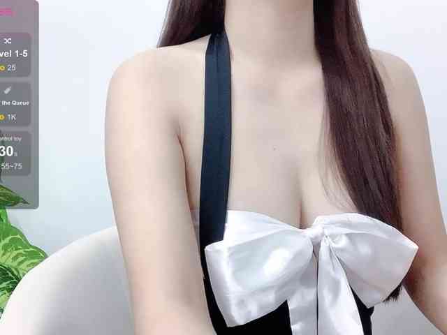 MieChan webcam