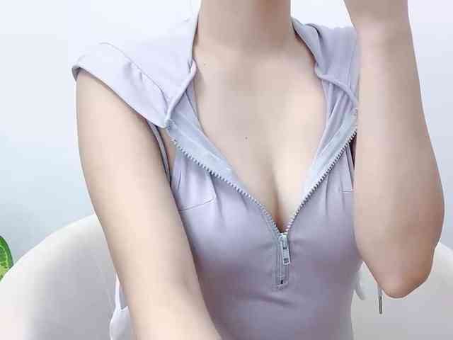 MieChan webcam