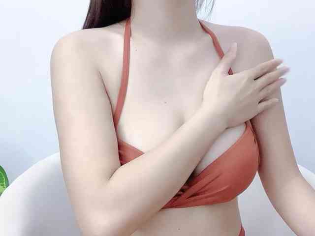 MieChan webcam
