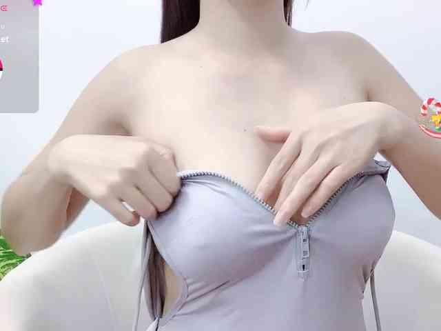 MieChan webcam