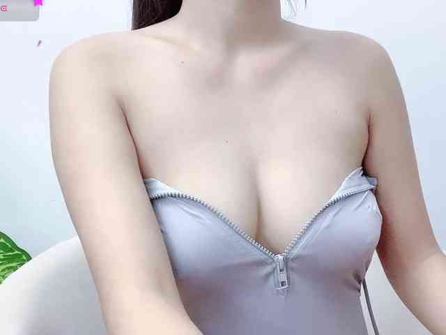 MieChan webcam
