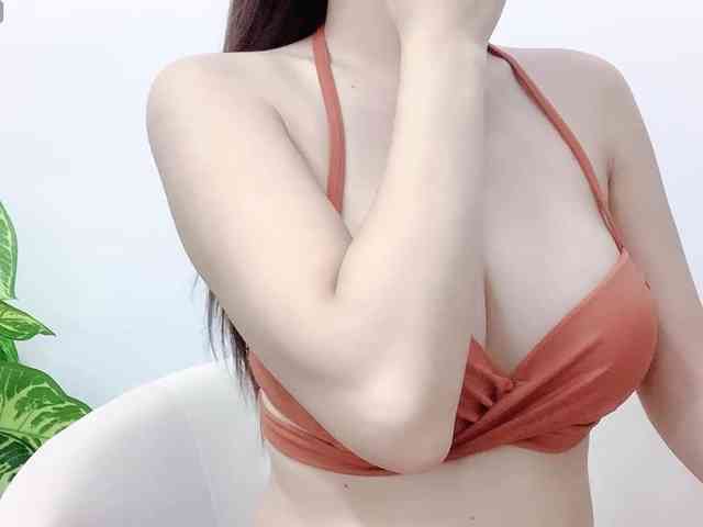 MieChan webcam