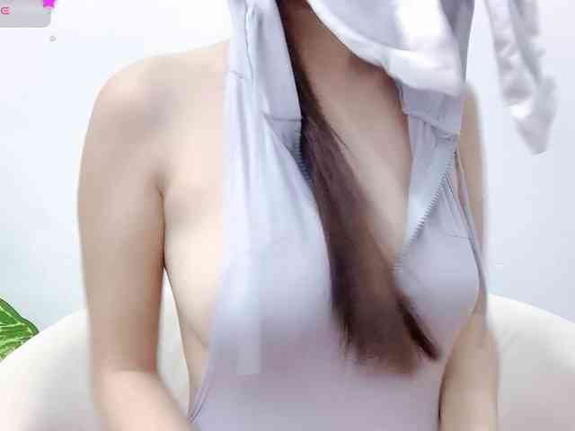 MieChan webcam