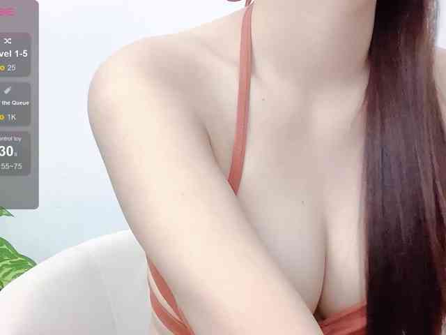 MieChan webcam