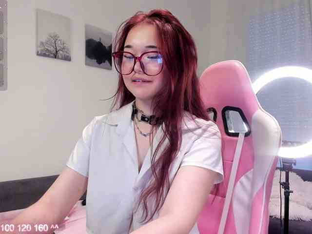 yourelizzi Live Webcam on BongaCams