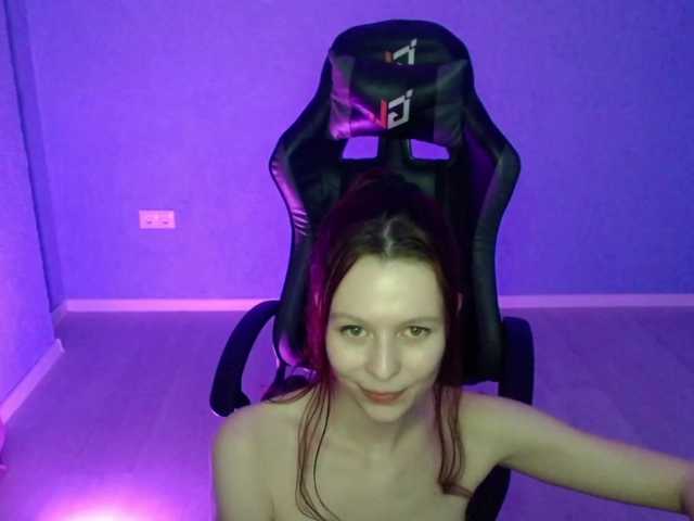 FalconFamily's BongaCams show and profile