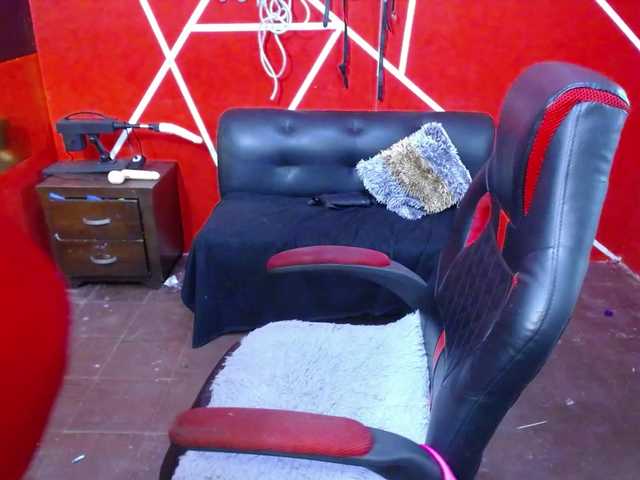 LOLYTABIGBOOBS's BongaCams show and profile