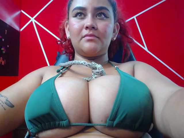 LOLYTABIGBOOBS webcam