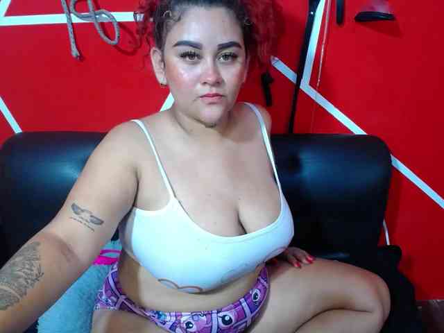 LOLYTABIGBOOBS Live Webcam on BongaCams